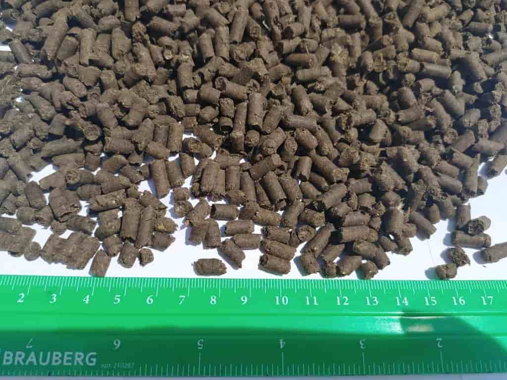 تصویر 4 از کود مرغی تازه منبع طبیعی مواد آلی